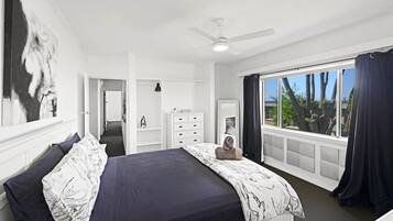 4 chambres, fer et planche à repasser, Wi-Fi gratuit, draps fournis