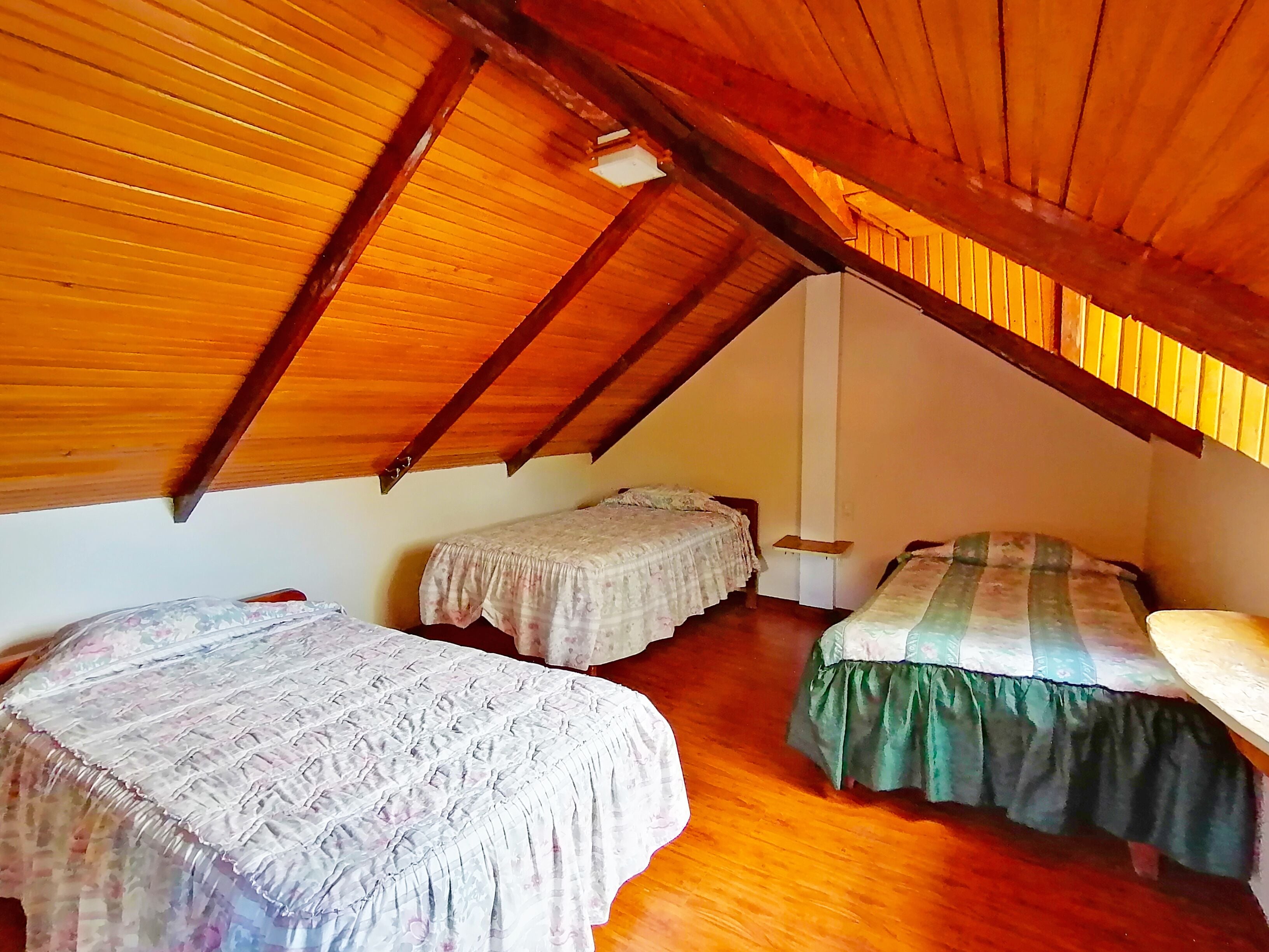 family cabin | 1 bedroom, down duvets, desk, laptop workspace
