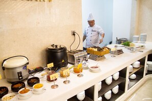 2 개의 레스토랑, 아침 식사, 점심 식사, 저녁 식사 제공(프랑스 요리)