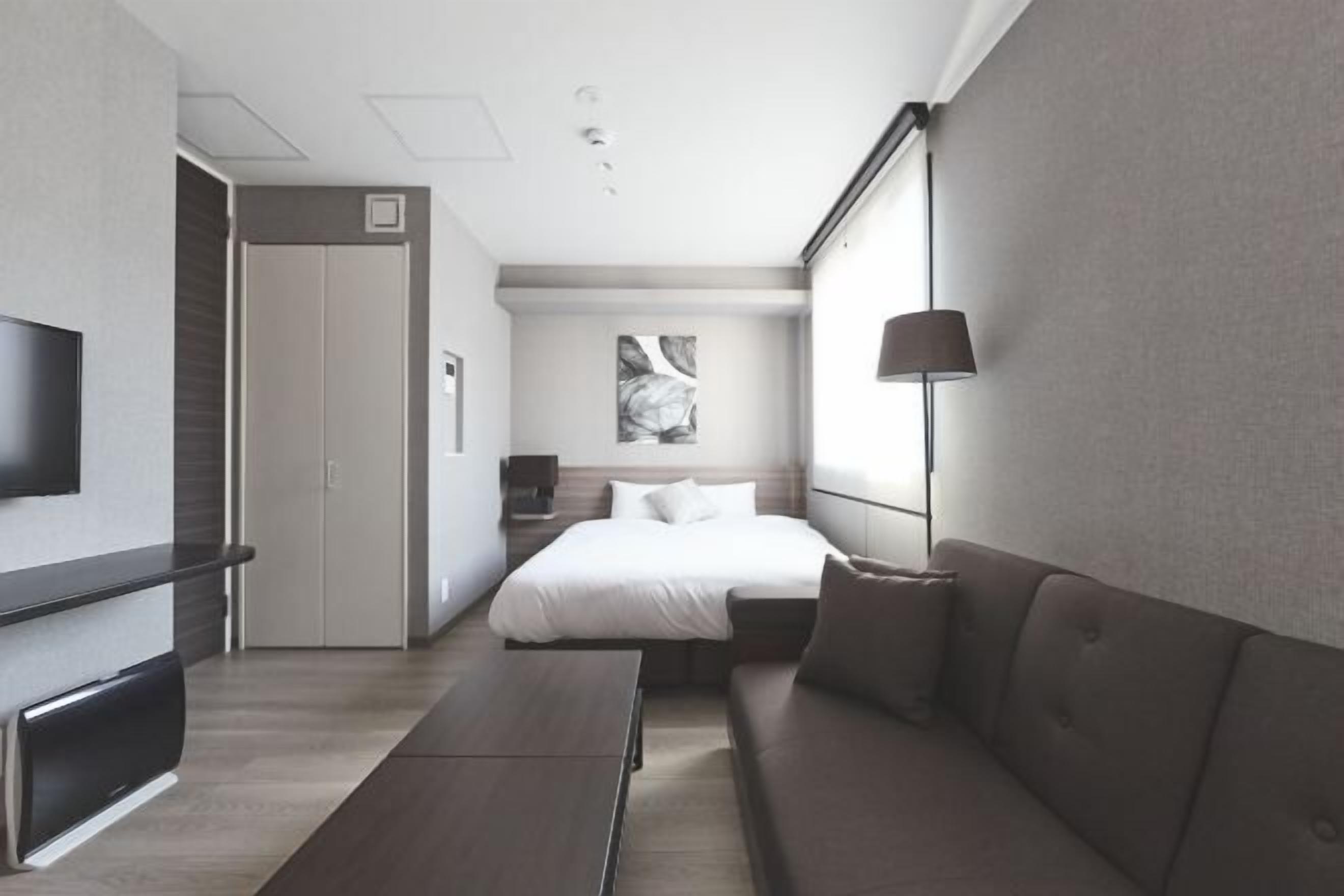 책상, 노트북 작업 공간, 암막 커튼, 다리미/다리미판