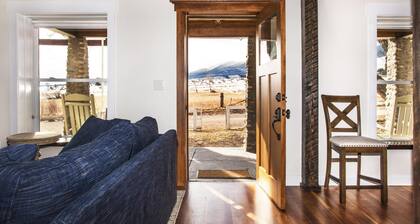 Charming Cottage-Mountain & Valley Views-Dark Sky