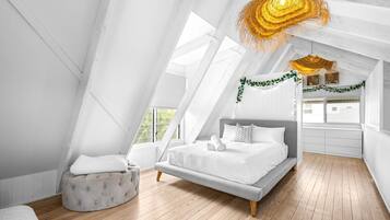 4 bedrooms, free WiFi, bed sheets