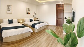 Deluxe Double Room, Non Smoking | Minibar, in-room safe, desk, laptop workspace - Ngo - The Gallery Dalat (Da Lat)