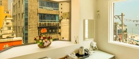 Premium Double_Walking Special Price, Free Breakfast, OTT, Styler | Individually decorated, individually furnished, free WiFi, bed sheets