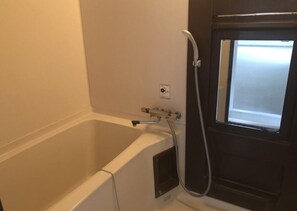 Deep soaking bathtub - Sapporo Princess Hotel - Hostel (Sapporo)