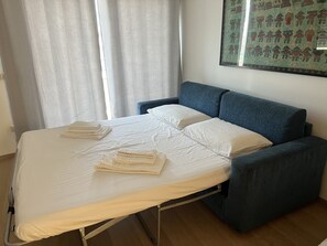 1 bedroom, iron/ironing board, WiFi, bed sheets - Panoramic Sport Apartment (Cagliari)