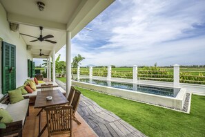 Outdoor dining - Chic French Colonial Villa in the rice fields (Thành phố Hội An)