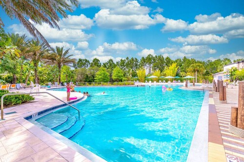 Minutes to Disney! Private Heated Pool | Themed  Rooms | End-Unit Townhome in Festival Resort