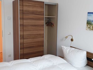 2 Schlafzimmer, Reisekinderbett, WLAN