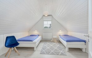 1 bedroom, travel crib, free WiFi