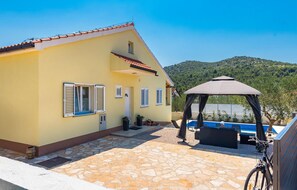 Exterior - Stunning home in Bilice (Bilice)
