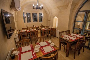 Free daily cooked-to-order breakfast  - Sinasos Star Hotel Cappadocia (Ürgüp)