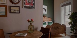 In-room dining - Old Foundry Hotel (Cape Town)