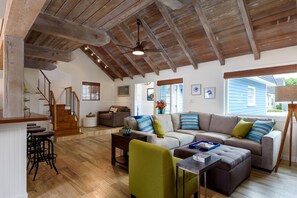 Fernseher, Stereoanlage