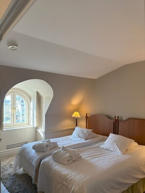 Superior Double Room | Desk, blackout drapes, iron/ironing board, free WiFi - Johannesbergs Slott (Rimbo)