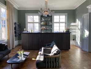 Bar (in der Unterkunft)