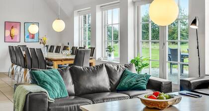 Cozy home in Ulfborg with sauna