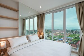 City Garden Tower 2317 -Sea View | City View | Mountain View | Swimming Pool | 客房景觀