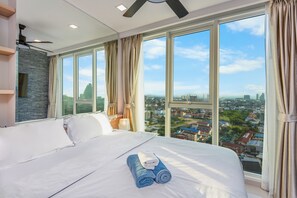 City Garden Tower 2317 -Sea View | City View | Mountain View | Swimming Pool