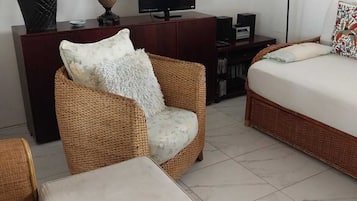 Apartment | 2 bedrooms, iron/ironing board, free WiFi, bed sheets