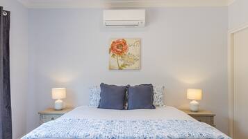 1 chambre, fer et planche Ă repasser, draps fournis