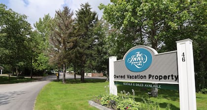 Affordable Loft Unit at Inns of Waterville Valley with easy walk to Town Square (403)