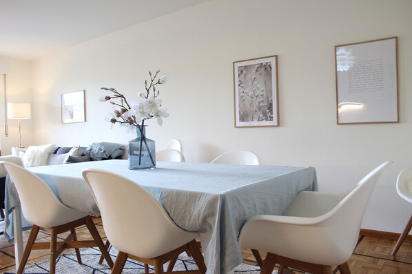 Appartement Confort, 2 chambres, non-fumeur, cuisine | Restauration dans la chambre