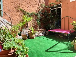 Property grounds - Lumineux 3 Pièces Avec Terrasse Couverte de Vigne (Nice)