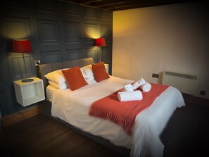 Family Room - Ivy By The Sea (Scarborough)