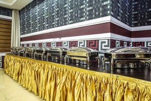 Daily English breakfast (USD 1700 per person) - Royal Spring Palm Hotel & Apartments (Owerri)