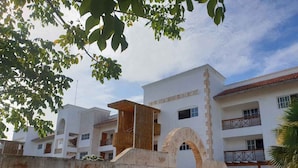 Front of property - Tanama Hotel (Punta Cana)