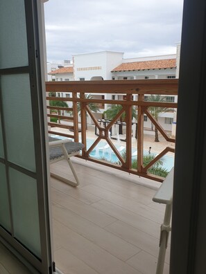 Superior Condo | Balcony view