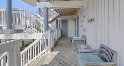 Lagoon Villa 9 - Superb Villa! Pool! Beach Access!