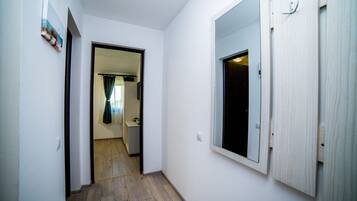 Family Apartment | 2 bedrooms, soundproofing, free WiFi, bed sheets