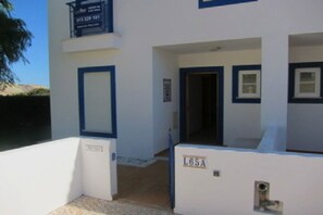 Exterior - A House with a View (Praia da Luz)