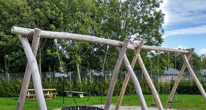 Vacation home with a garden: Sleeps 4, Franeker, Harlingen, Leeuwarden, Wadden Sea