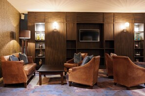 Lunch and dinner served - Burntwood Court Hotel (Barnsley)