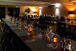 Lunch and dinner served - Burntwood Court Hotel (Barnsley)