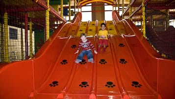 Children’s play area – indoor