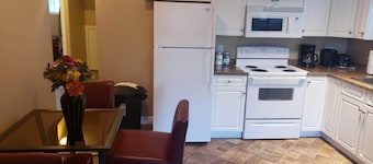 2 Bedroom Suite with BBQ ready on the Go!!!