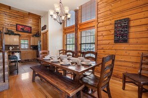 Dining - Rustic-Chic 4BR + Loft Cabin | Golf & Show Discounts! (Branson)