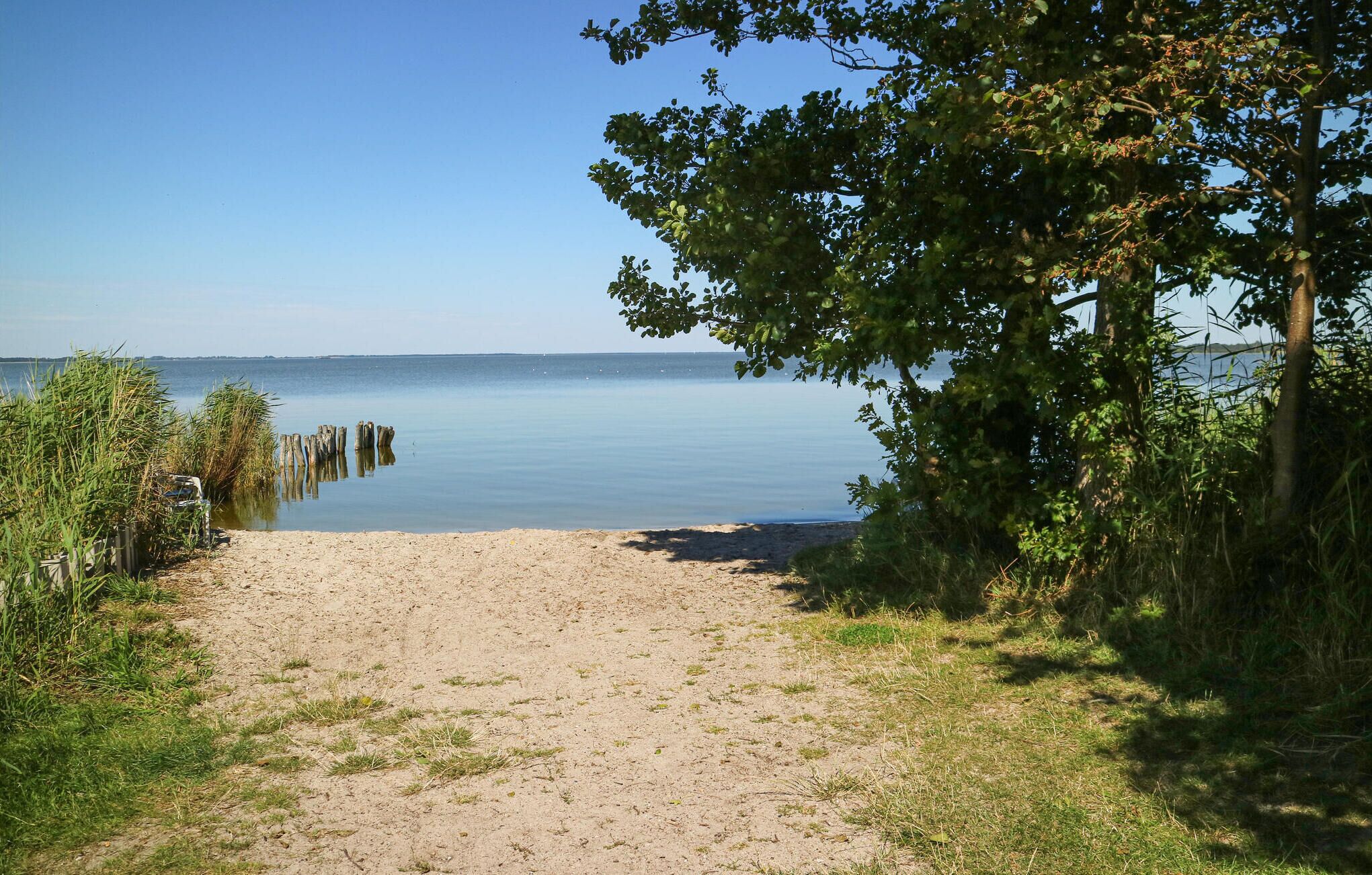 Playa en los alrededores y pesca 
