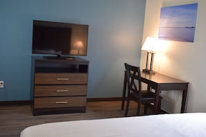 Desk, laptop workspace, free WiFi, bed sheets