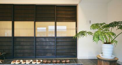 Onebuilding rental woodfired grill with food A / Mitoyo Kagawa