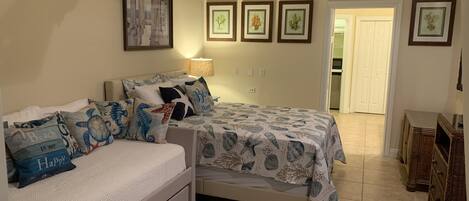 1 bedroom, WiFi, bed sheets