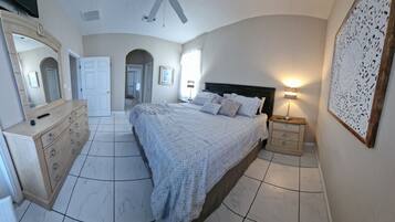Villa | 4 bedrooms, iron/ironing board, free WiFi, bed sheets