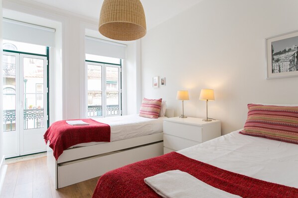2 bedrooms, iron/ironing board, free WiFi, bed sheets