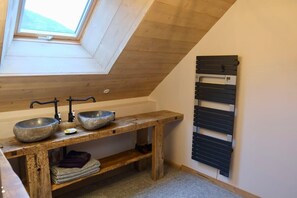 Interior - L'Alpage de la Bergerie, apartment in a cosy farmhouse ! (Nâves-Parmelan)