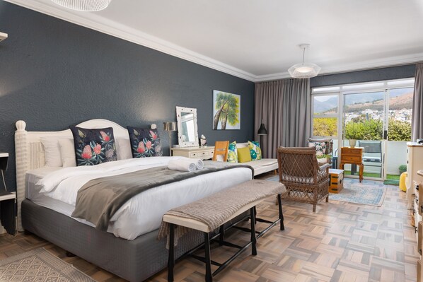 1 bedroom, in-room safe, desk, iron/ironing board