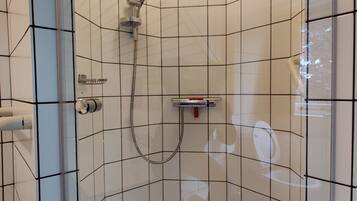Apartment | Bathroom